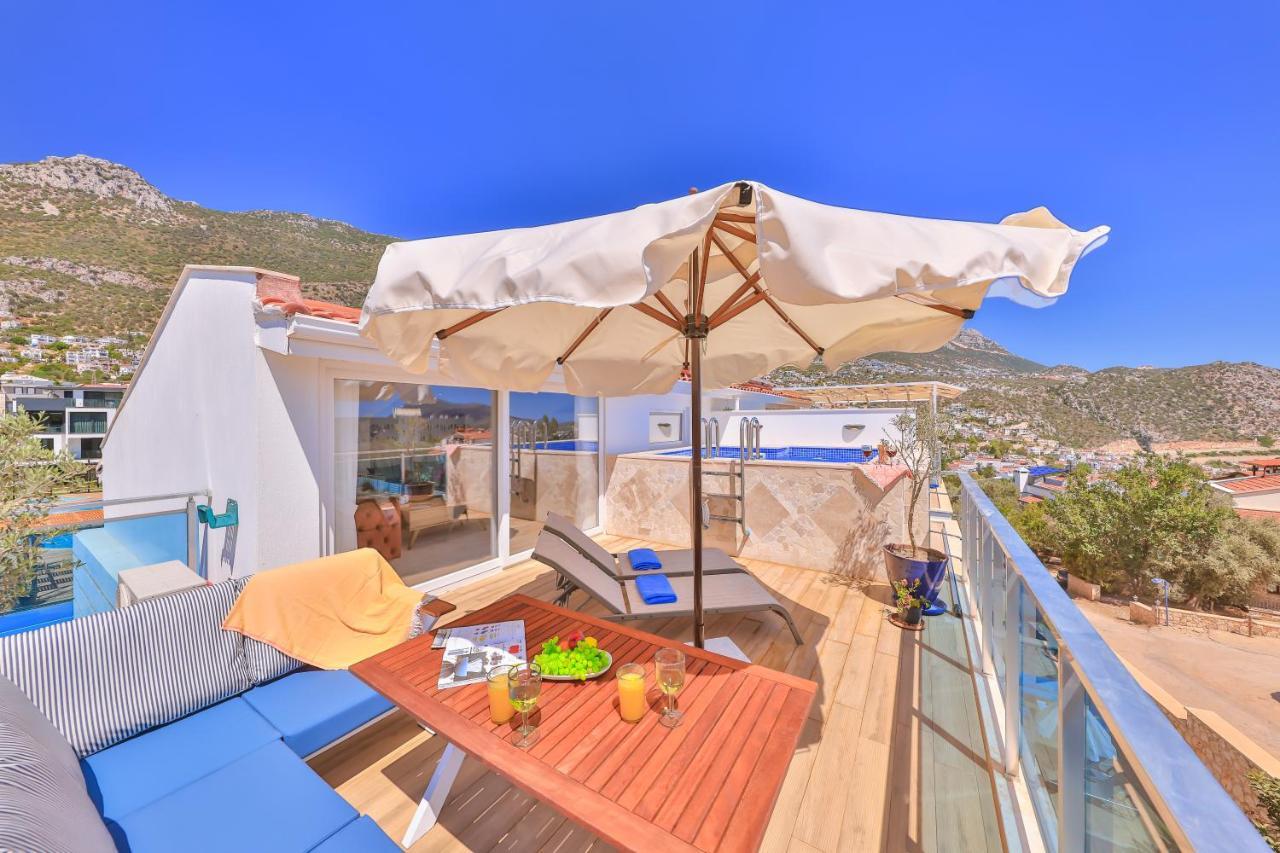 Olive View Penthouse Apartment