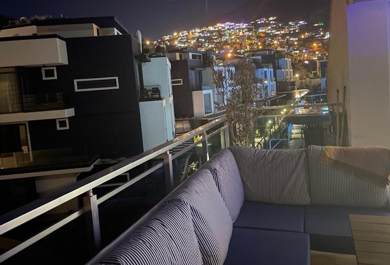 Olive View Penthouse Apartament *